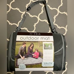 JJ Cole Outdoor Mat Blanket with Adjustable Bag Strap, NWT